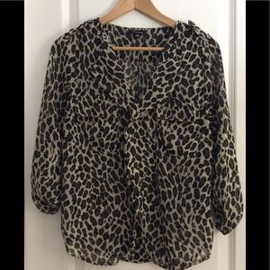 Beautiful leopard print blouse. Small